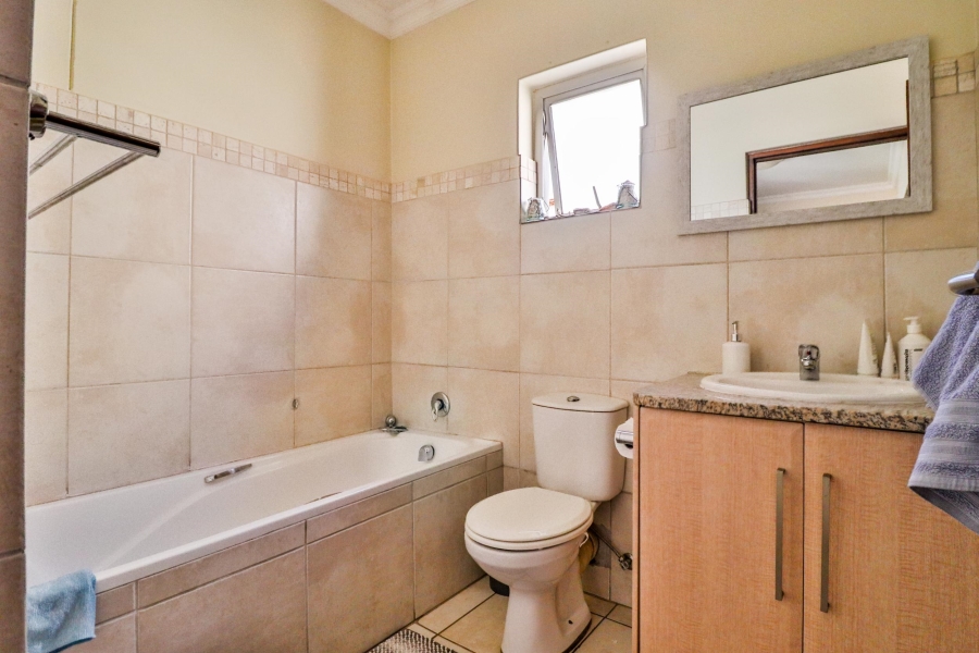 To Let 3 Bedroom Property for Rent in Six Fountains Residential Estate Gauteng