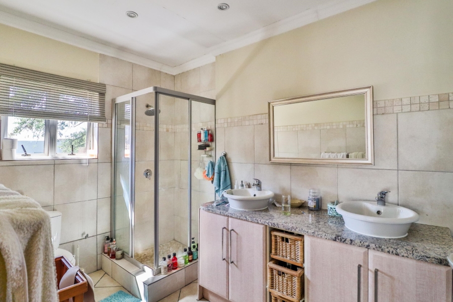 To Let 3 Bedroom Property for Rent in Six Fountains Residential Estate Gauteng