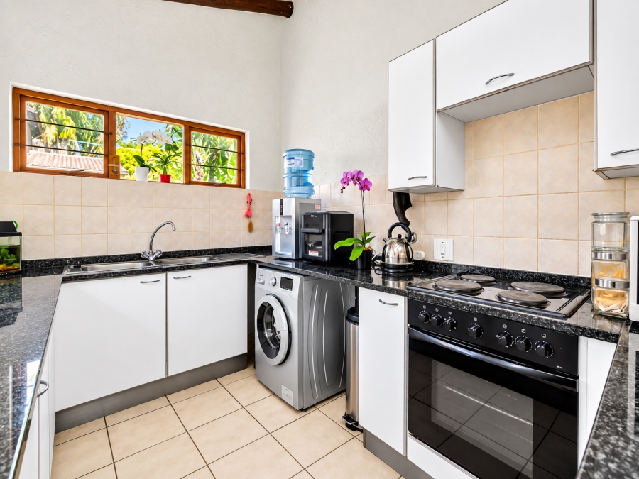 To Let 2 Bedroom Property for Rent in Paulshof Gauteng