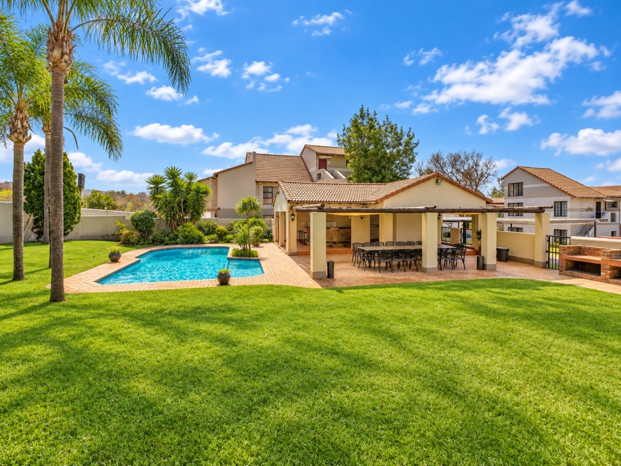 To Let 2 Bedroom Property for Rent in Paulshof Gauteng