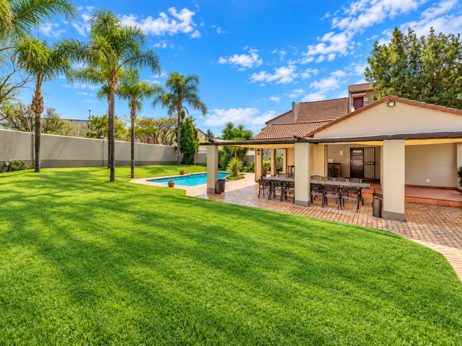 To Let 2 Bedroom Property for Rent in Paulshof Gauteng