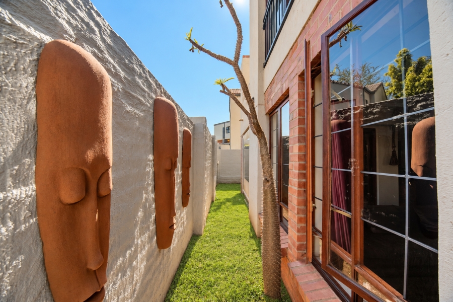 3 Bedroom Property for Sale in Bronberg Gauteng
