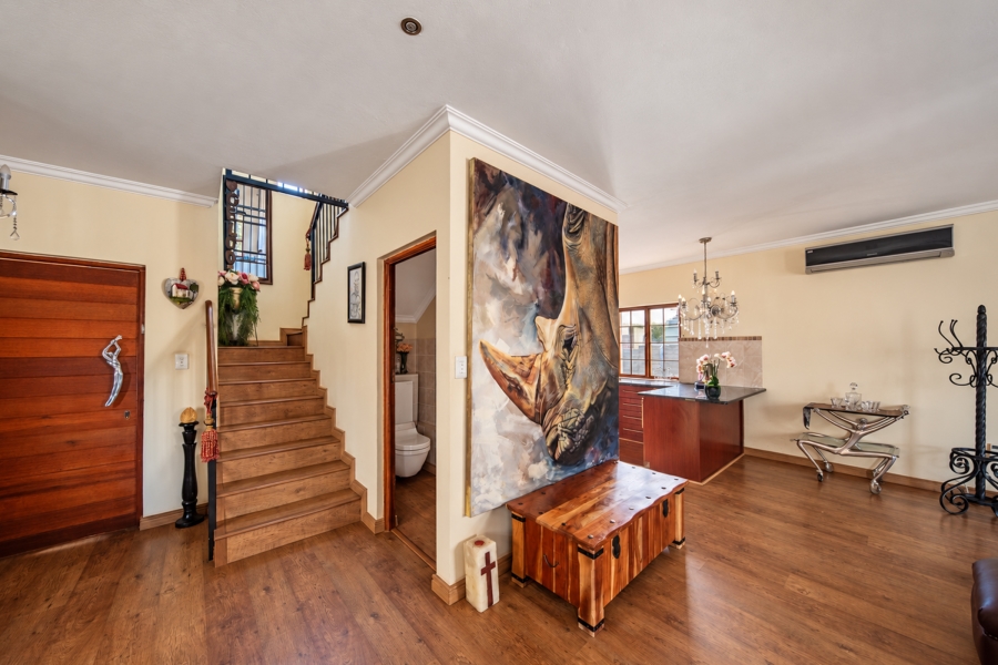 3 Bedroom Property for Sale in Bronberg Gauteng