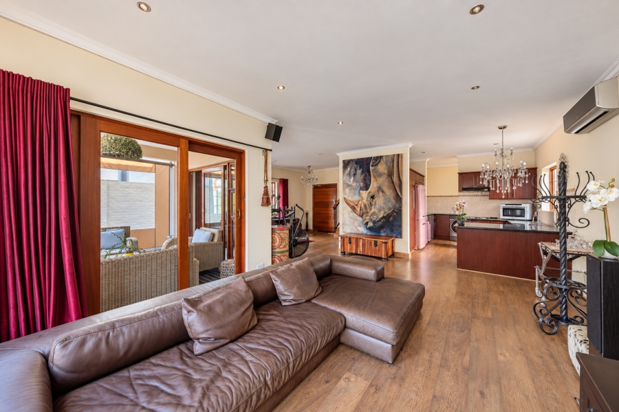 3 Bedroom Property for Sale in Bronberg Gauteng