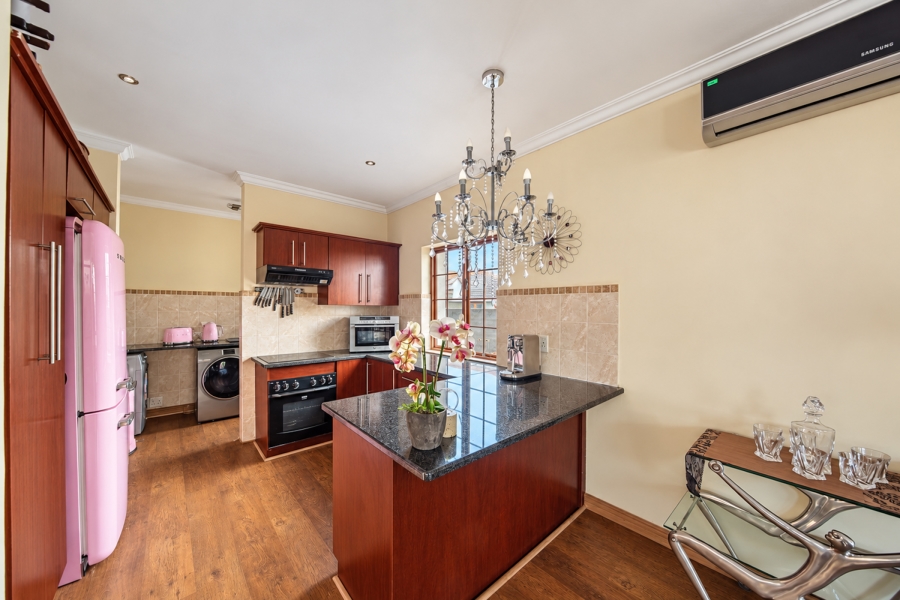 3 Bedroom Property for Sale in Bronberg Gauteng