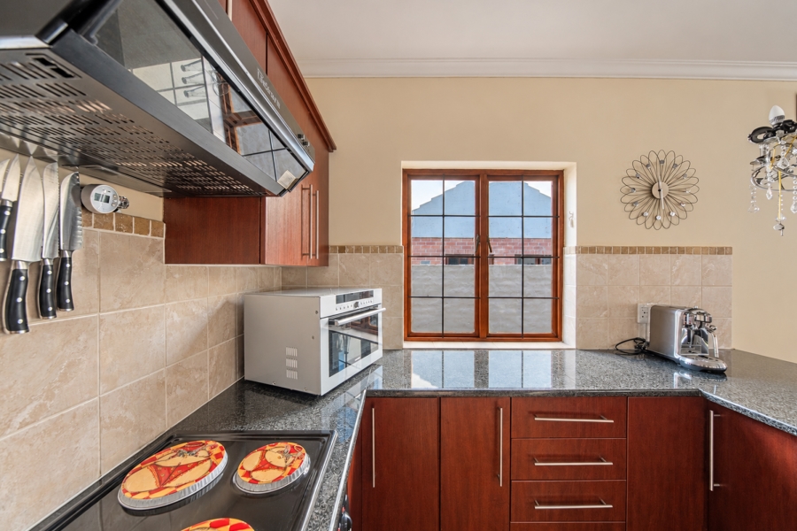 3 Bedroom Property for Sale in Bronberg Gauteng