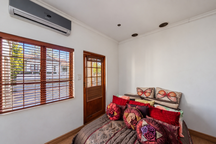 3 Bedroom Property for Sale in Bronberg Gauteng