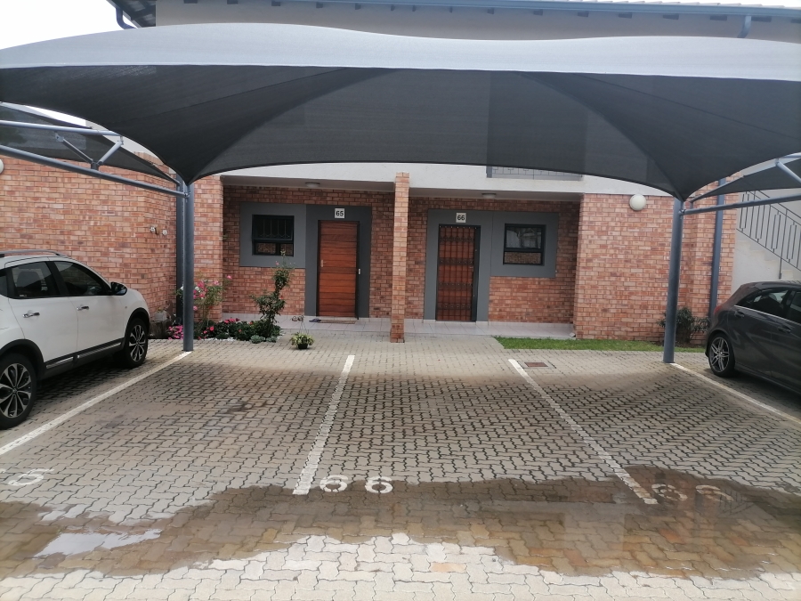 To Let 3 Bedroom Property for Rent in Noordwyk Gauteng