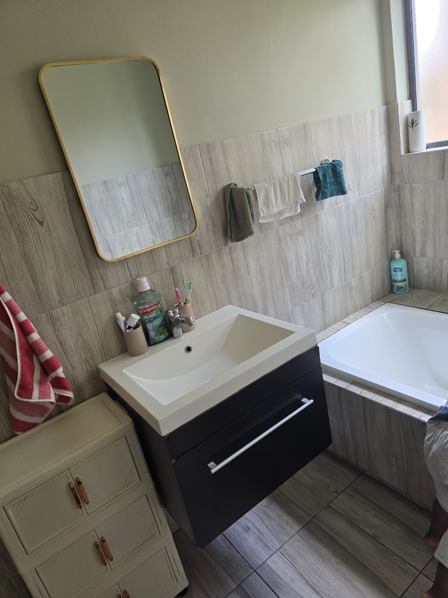 To Let 3 Bedroom Property for Rent in Noordwyk Gauteng