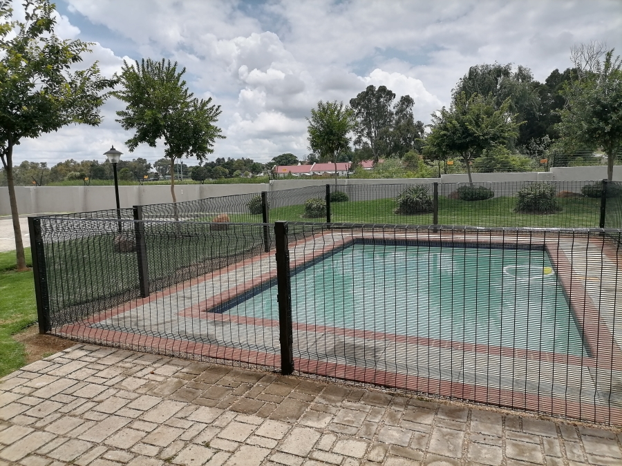 To Let 3 Bedroom Property for Rent in Noordwyk Gauteng
