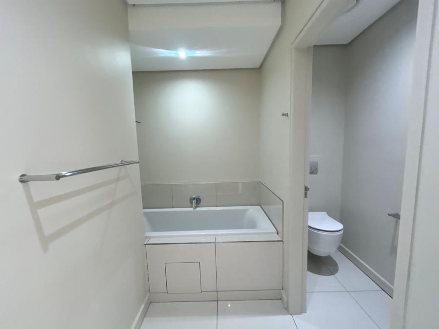 To Let 2 Bedroom Property for Rent in Rosebank Gauteng