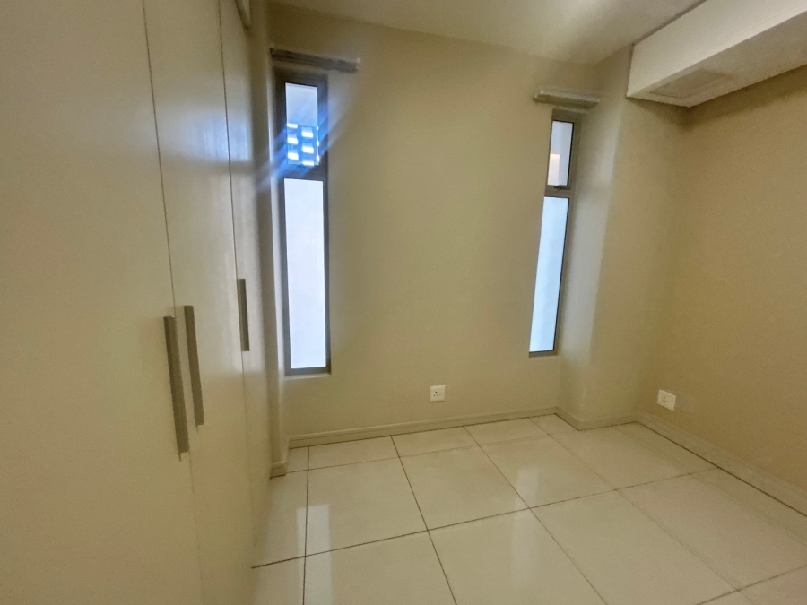 To Let 2 Bedroom Property for Rent in Rosebank Gauteng