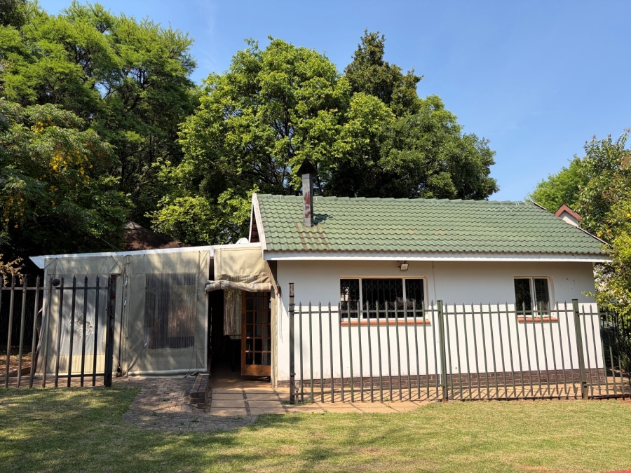 To Let 1 Bedroom Property for Rent in Robindale Gauteng