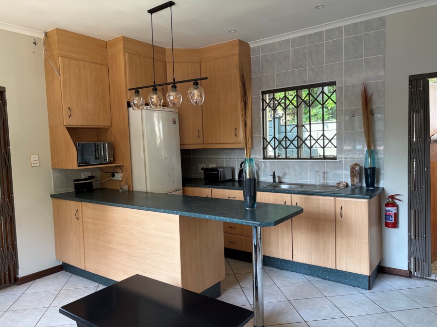 To Let 1 Bedroom Property for Rent in Robindale Gauteng