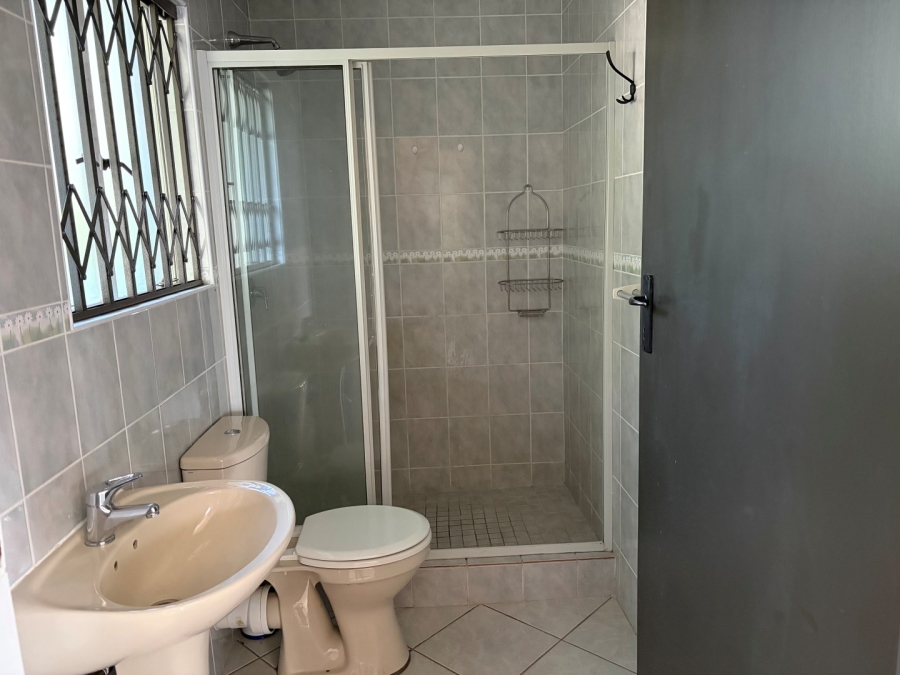 To Let 1 Bedroom Property for Rent in Robindale Gauteng
