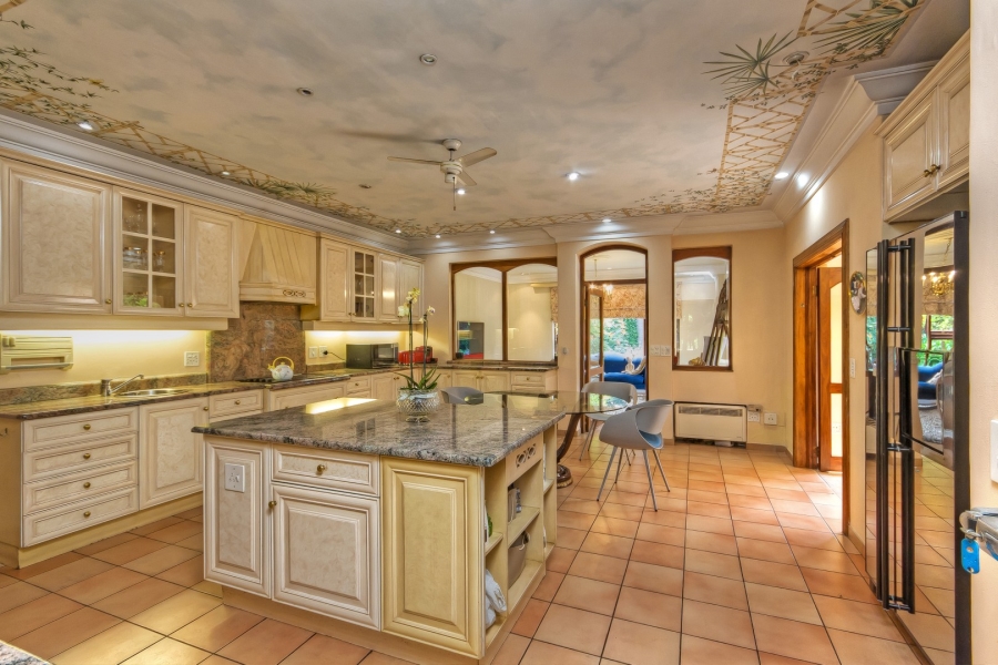 3 Bedroom Property for Sale in Sandhurst Gauteng