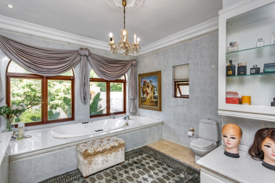 3 Bedroom Property for Sale in Sandhurst Gauteng