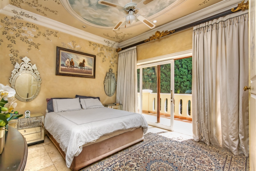 3 Bedroom Property for Sale in Sandhurst Gauteng