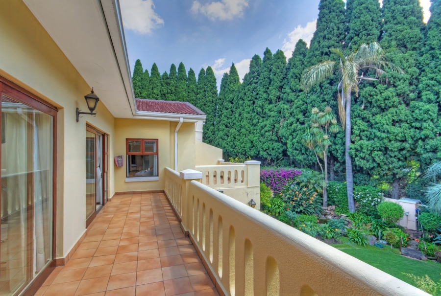 3 Bedroom Property for Sale in Sandhurst Gauteng
