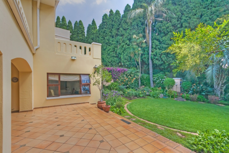 3 Bedroom Property for Sale in Sandhurst Gauteng