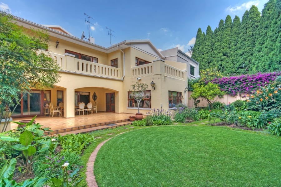 3 Bedroom Property for Sale in Sandhurst Gauteng