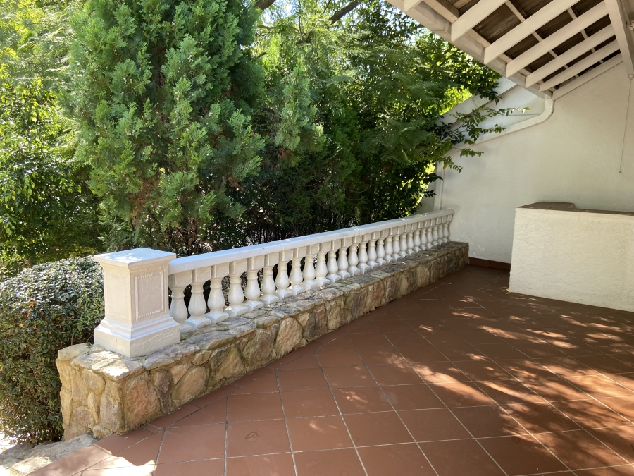 To Let 4 Bedroom Property for Rent in Linden Gauteng