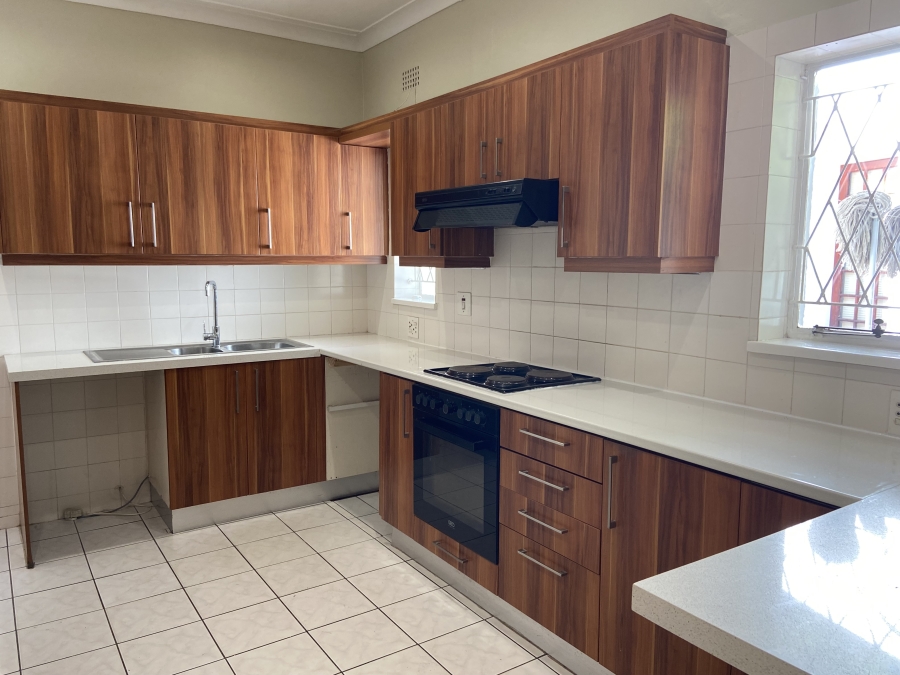 To Let 4 Bedroom Property for Rent in Linden Gauteng