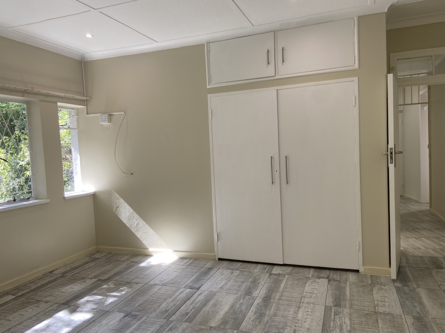 To Let 4 Bedroom Property for Rent in Linden Gauteng