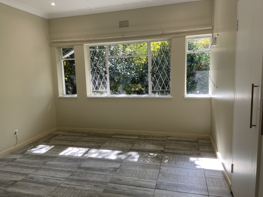 To Let 4 Bedroom Property for Rent in Linden Gauteng