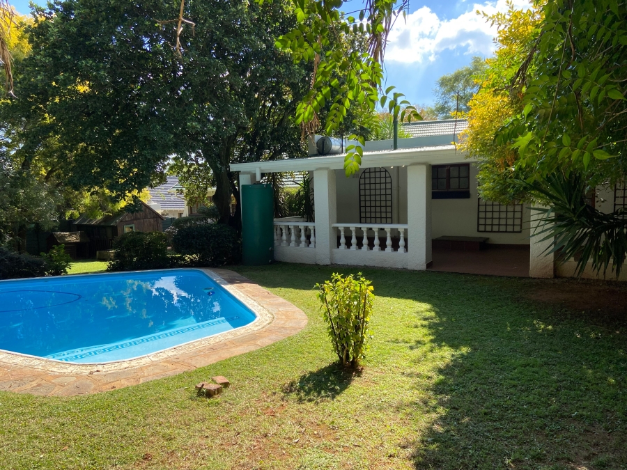 To Let 4 Bedroom Property for Rent in Linden Gauteng