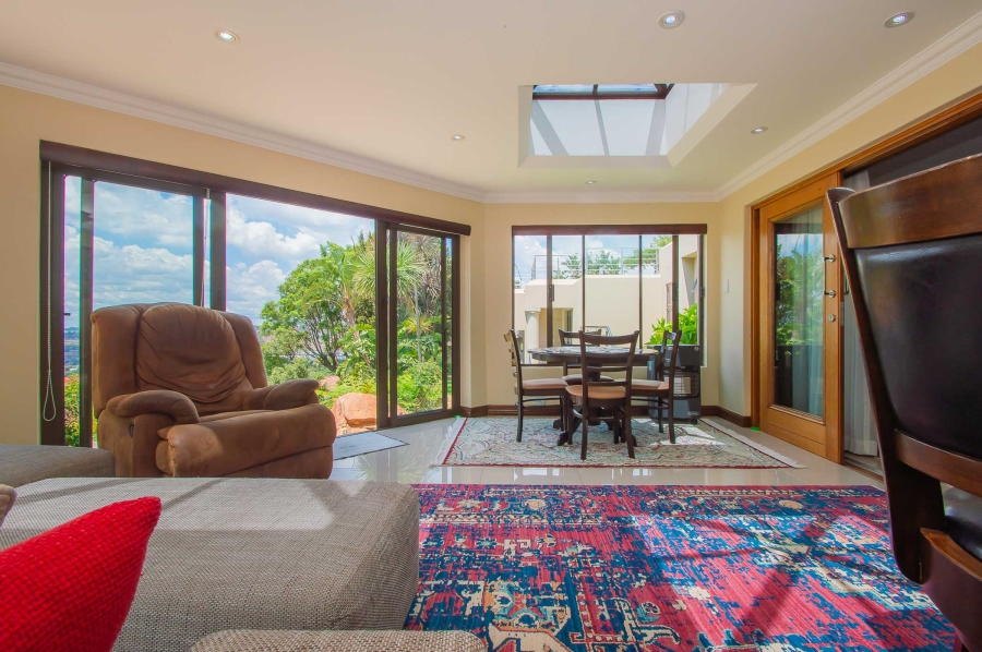 6 Bedroom Property for Sale in Little Falls Gauteng