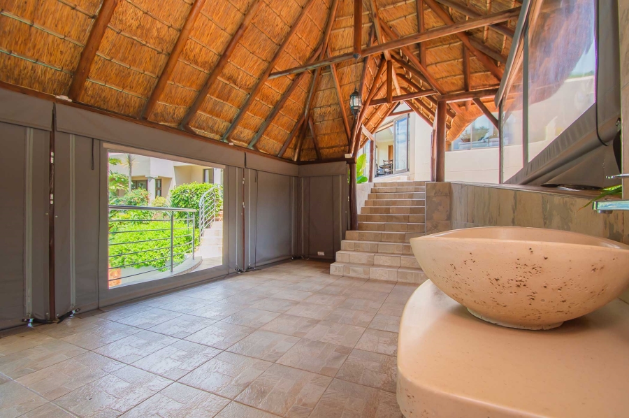6 Bedroom Property for Sale in Little Falls Gauteng