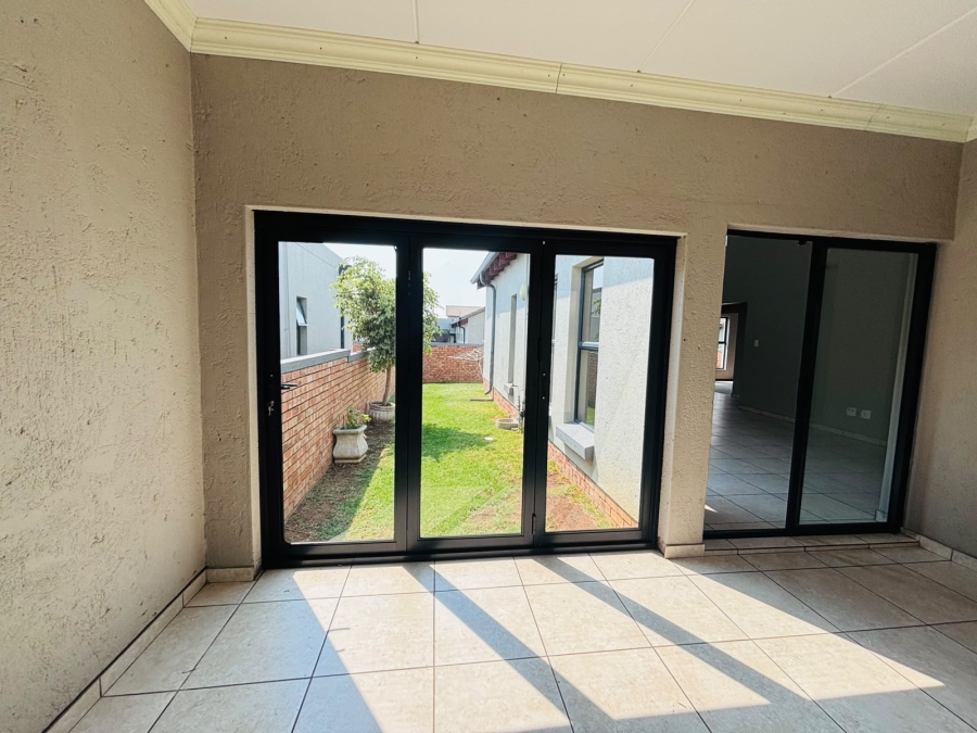 To Let 3 Bedroom Property for Rent in Summerset Gauteng