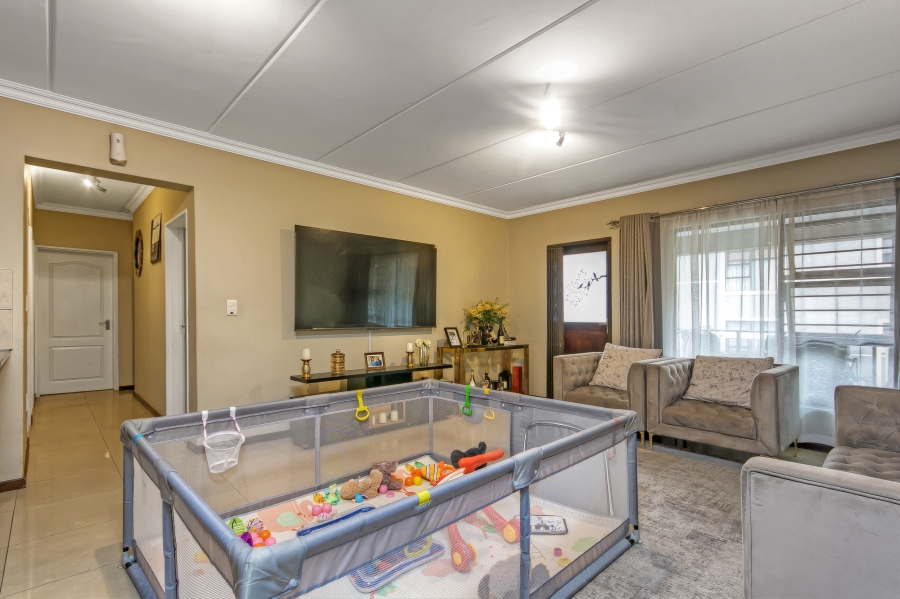 3 Bedroom Property for Sale in Barbeque Downs Gauteng