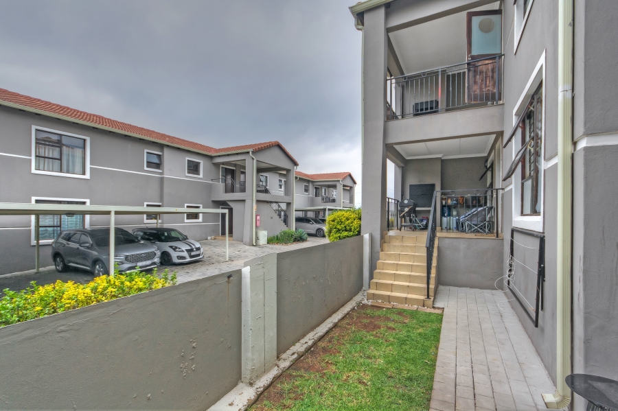 3 Bedroom Property for Sale in Barbeque Downs Gauteng