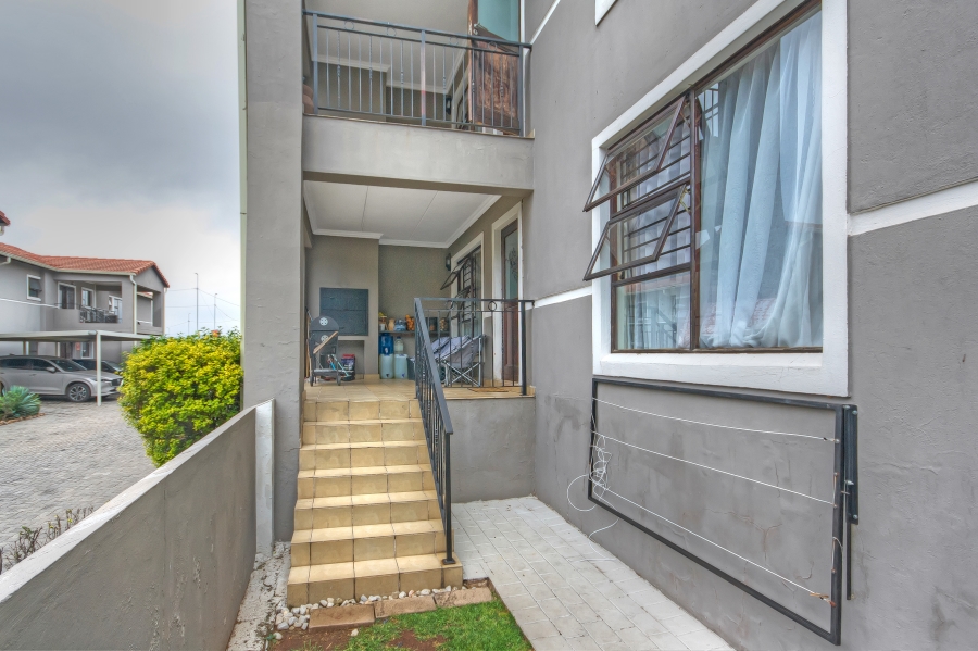 3 Bedroom Property for Sale in Barbeque Downs Gauteng