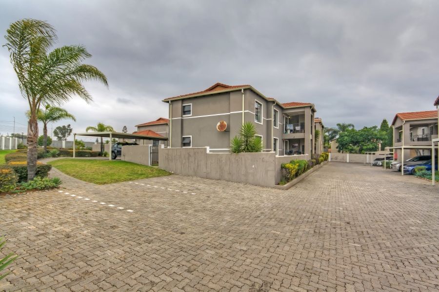 3 Bedroom Property for Sale in Barbeque Downs Gauteng