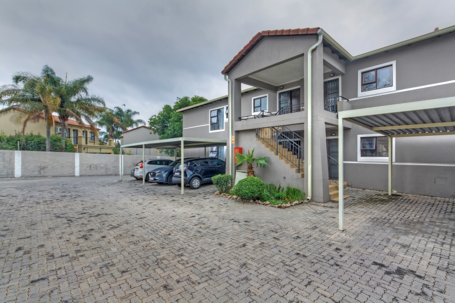 3 Bedroom Property for Sale in Barbeque Downs Gauteng