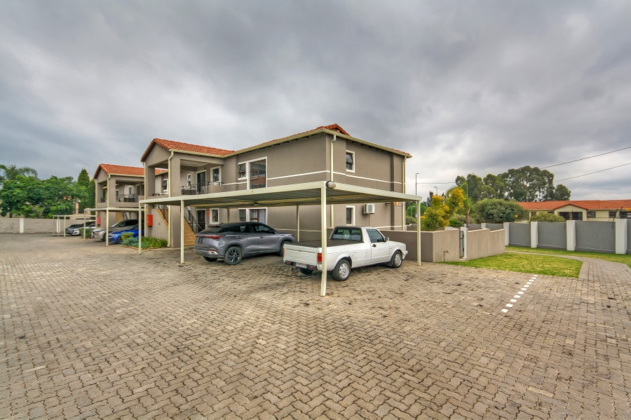 3 Bedroom Property for Sale in Barbeque Downs Gauteng