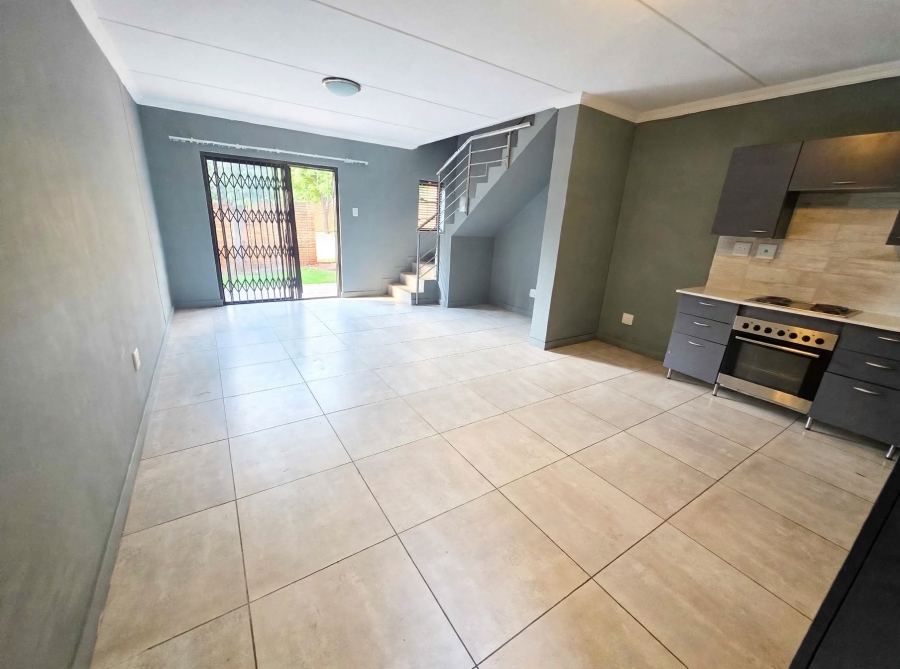 2 Bedroom Property for Sale in Blue Hills AH Gauteng