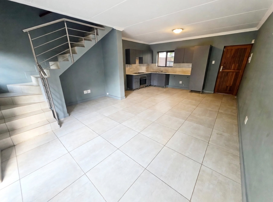 2 Bedroom Property for Sale in Blue Hills AH Gauteng