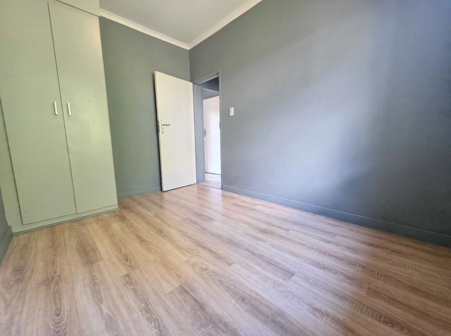 2 Bedroom Property for Sale in Blue Hills AH Gauteng