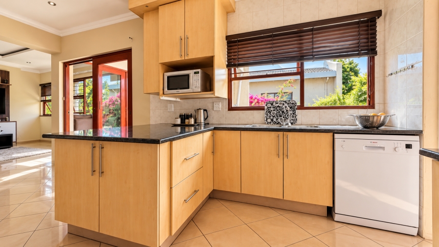 3 Bedroom Property for Sale in Lonehill Gauteng