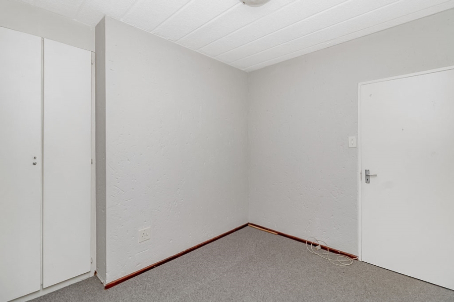 To Let 2 Bedroom Property for Rent in Craighall Gauteng