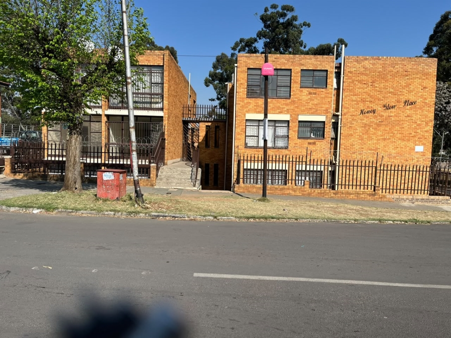 30 Bedroom Property for Sale in Rosettenville Gauteng