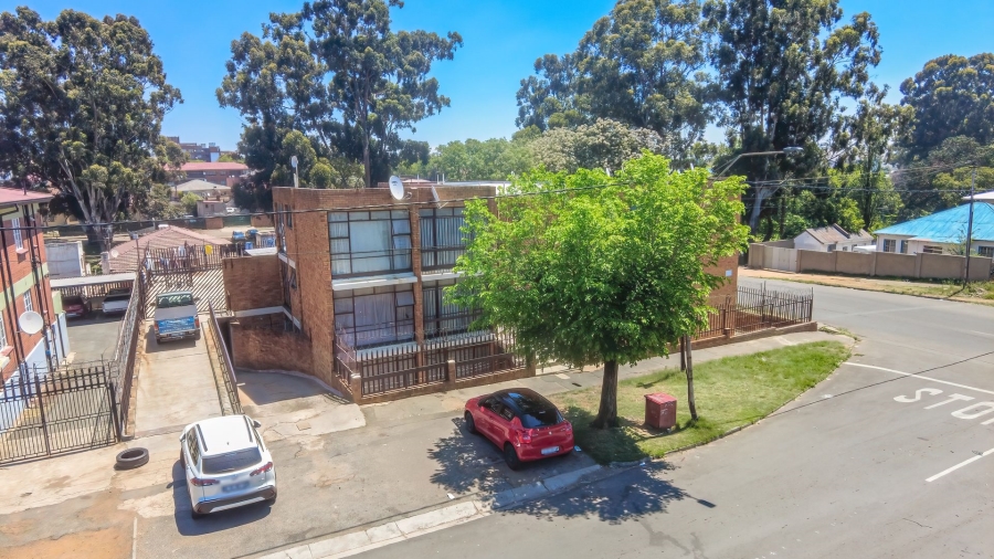 30 Bedroom Property for Sale in Rosettenville Gauteng