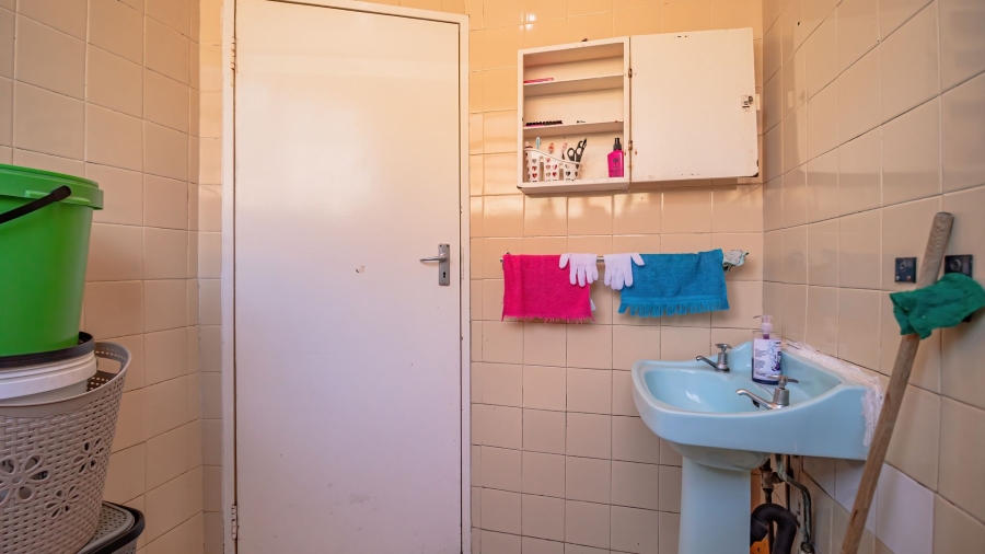 30 Bedroom Property for Sale in Rosettenville Gauteng