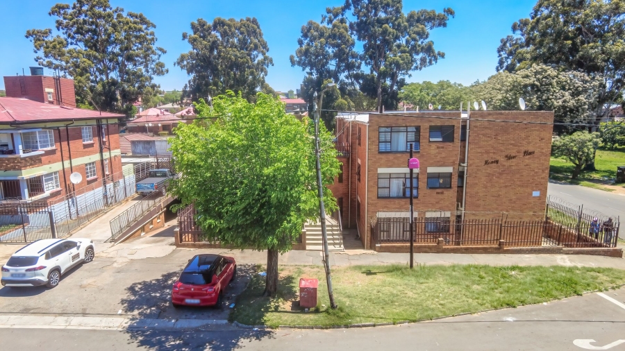 30 Bedroom Property for Sale in Rosettenville Gauteng