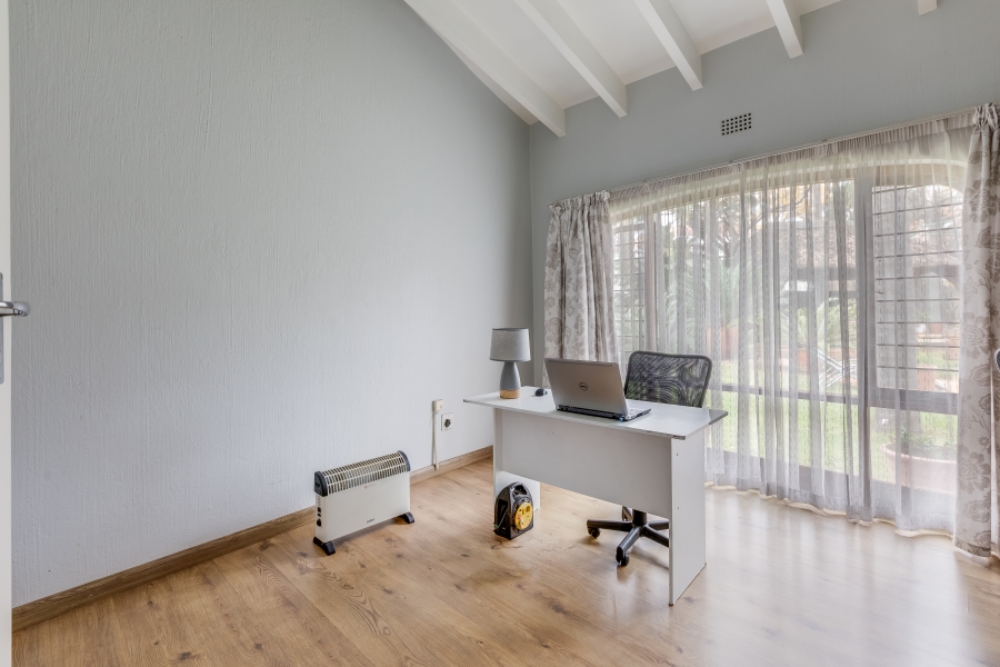 4 Bedroom Property for Sale in Morningside Gauteng