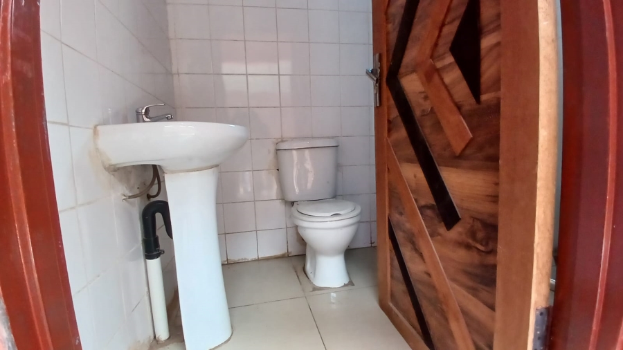 1 Bedroom Property for Sale in Mohlakeng Gauteng